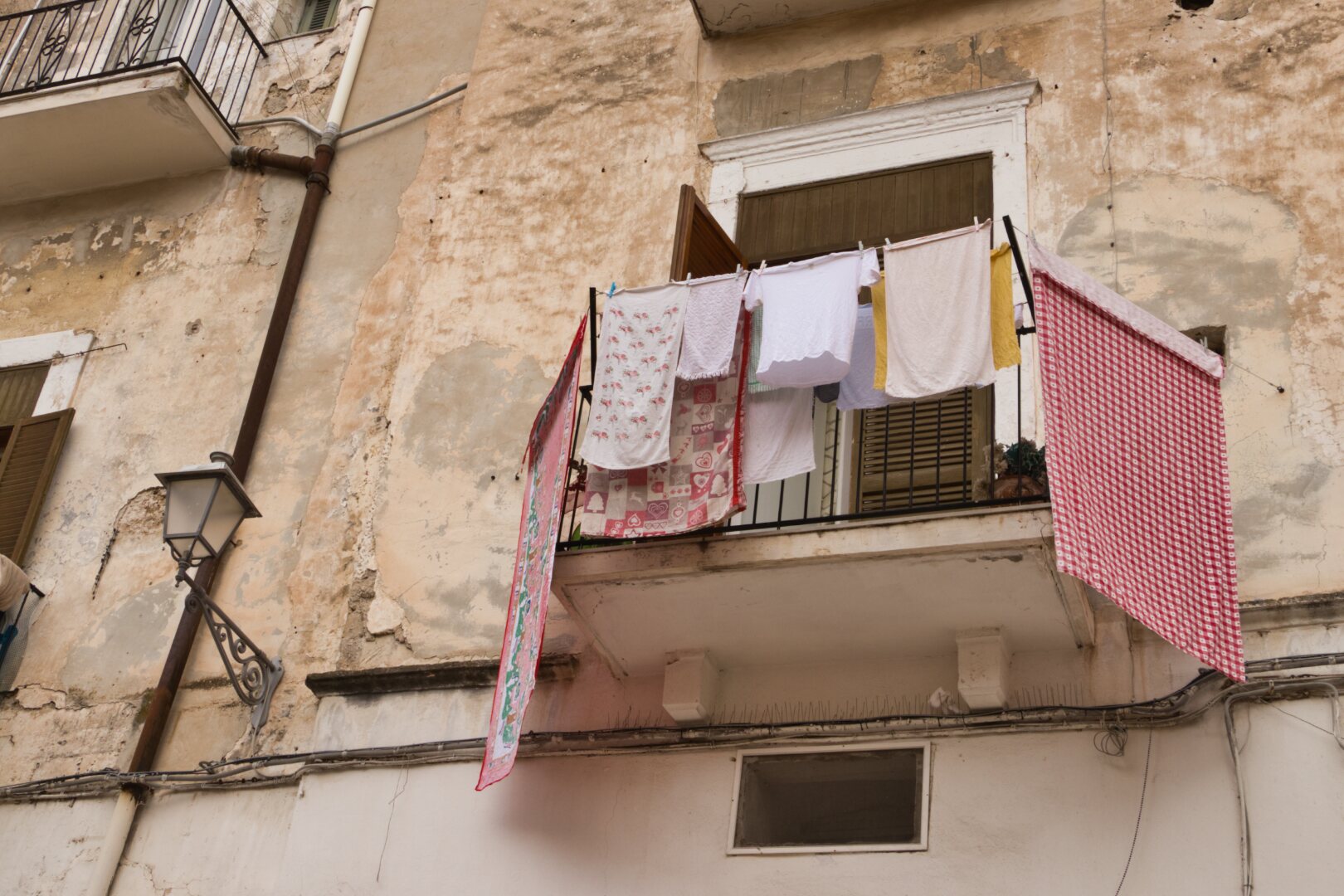 Les Pouilles en train - Guide complet - L'empreinte baroudeuse