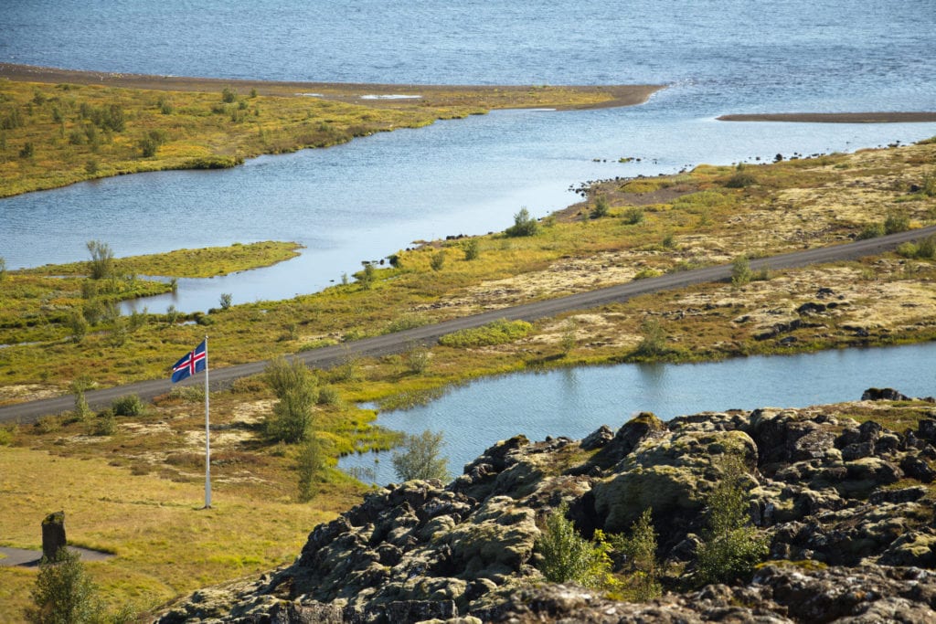 Rive du lac Þingvallavatn