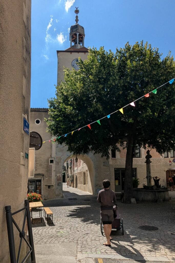 Place de Châtillon-en-Diois