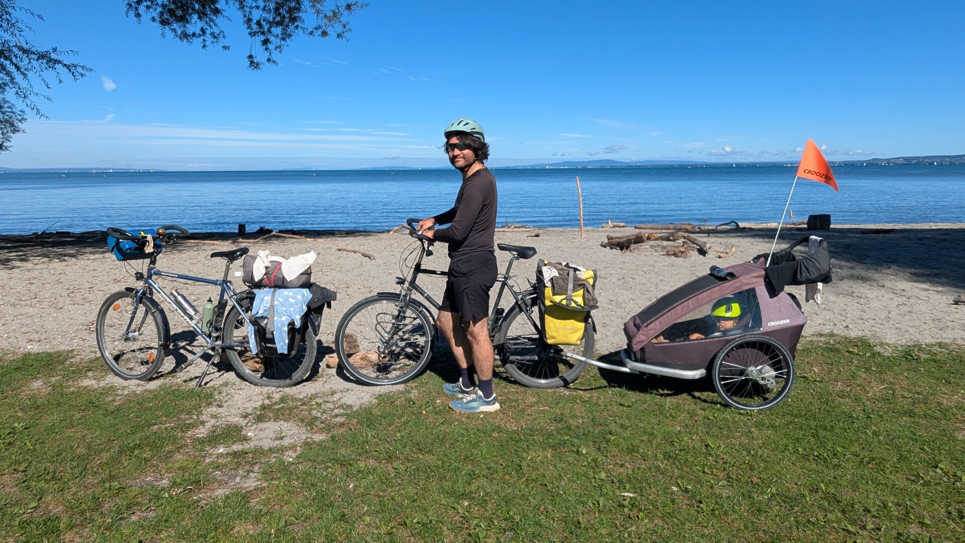 Voyager à vélo avec un bébé au bord du lac de Constance