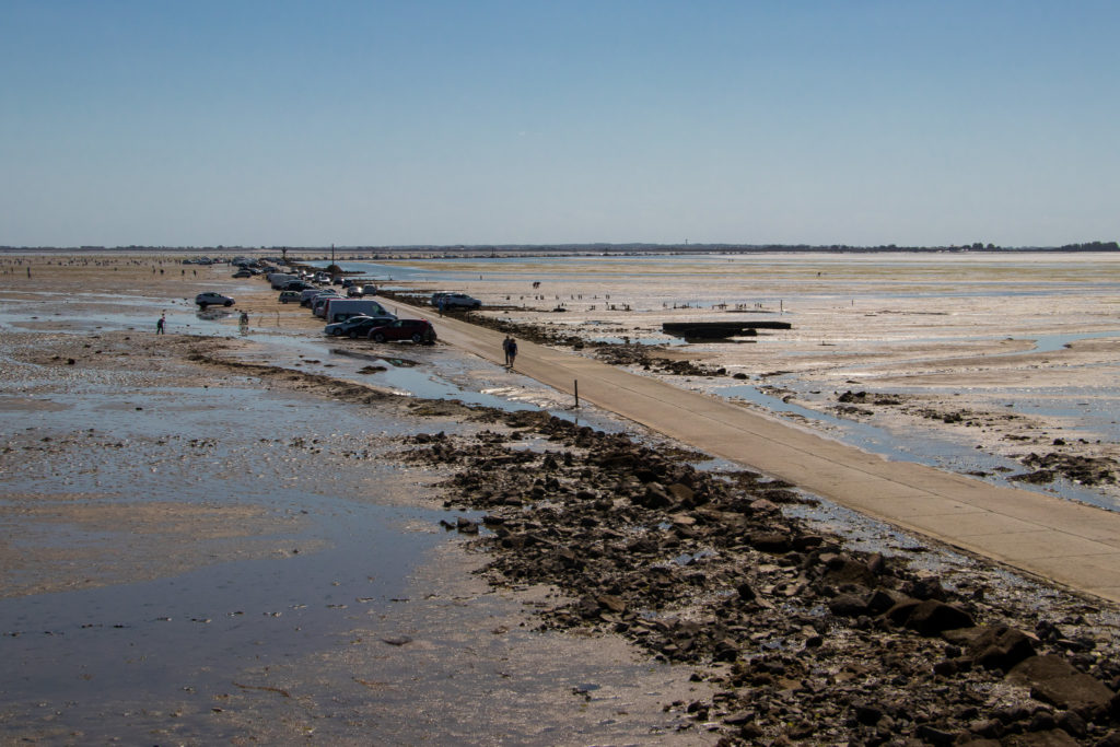 Le passage du Gois menant à l'île de Noirmoutier à marée basse